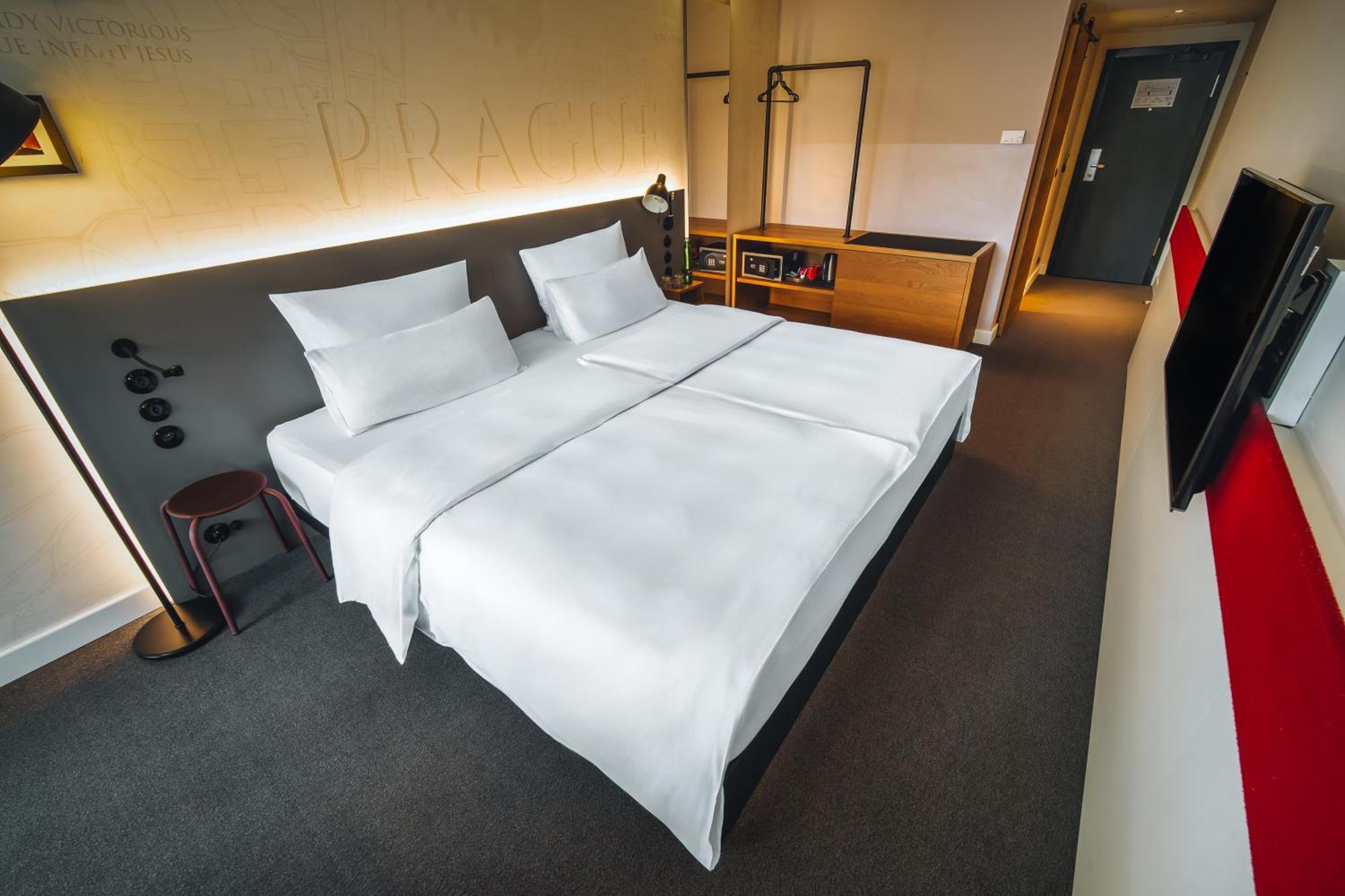 Double or Twin Room,1709757251:JPEG